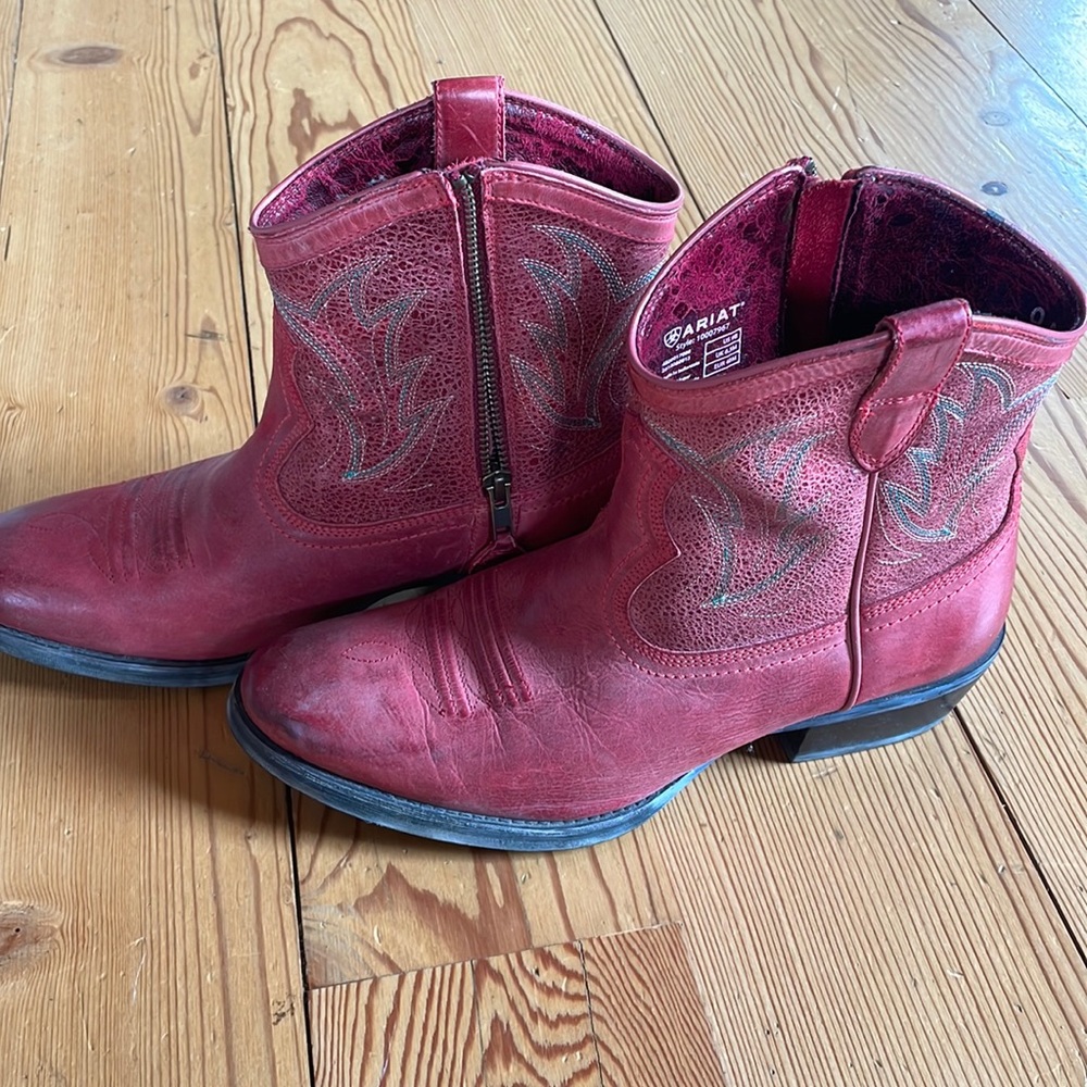 Womens Ariat Billie bootie with zip 9